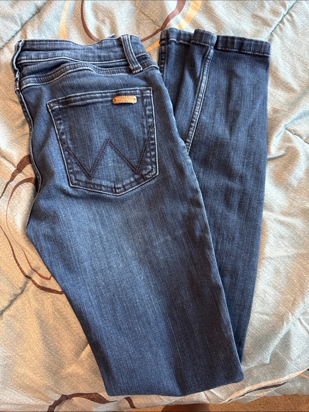 Wrangler Women’s Navy Blue Skinny Jeans with Signature W Pocket